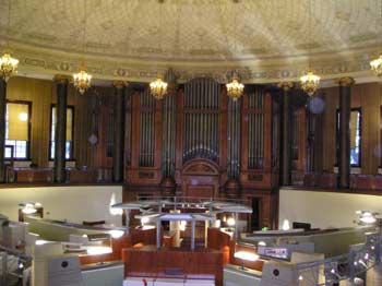 Pipe organ at Nottingham Spirk